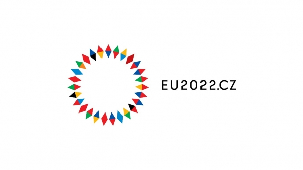 Újragondolás, újjáépítés, megerősítés: a jóliusban indult cseh EU-elnökség mottói 