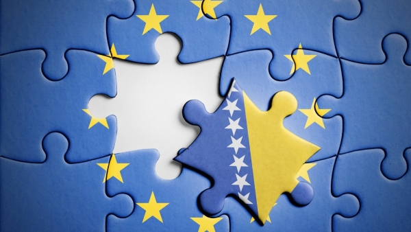Tagjelölti státuszt javasol az Európai Bizottság Bosznia-Hercegovina számára