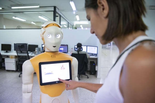 A digitális évtizedről szóló 2024. évi jelentés a kollektív fellépés megerősítését sürgeti 