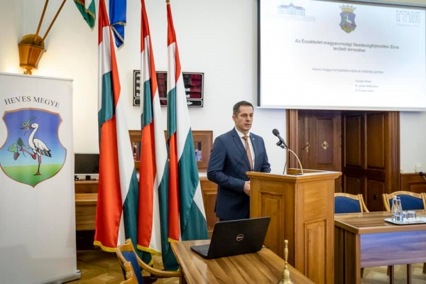 PÁRATLAN LEHETŐSÉG ELŐTT ÁLL HEVES MEGYE