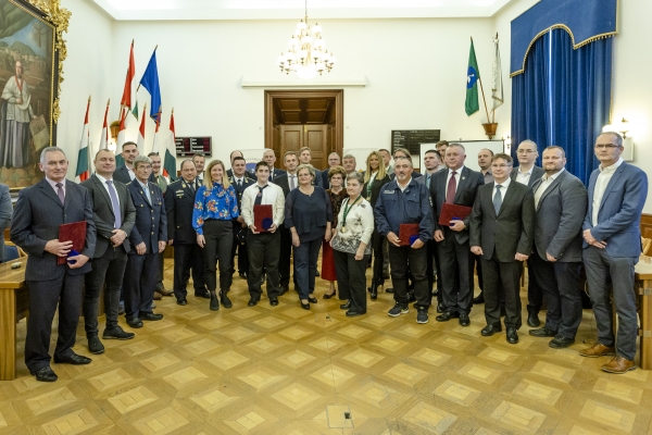 Kitüntetések átadása a Megyeházán 2022. 04. 29.