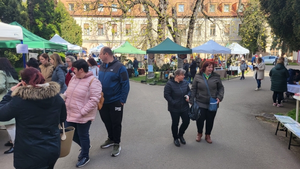 Ismét termelői piac a Vármegyeháza udvarán, ahol hazai termékek és hazai ízek várnak!